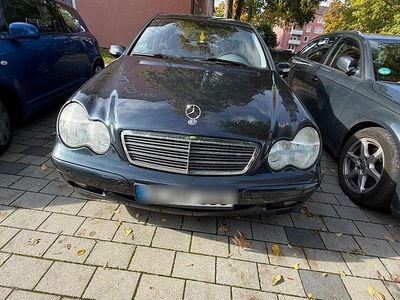 Mercedes C180