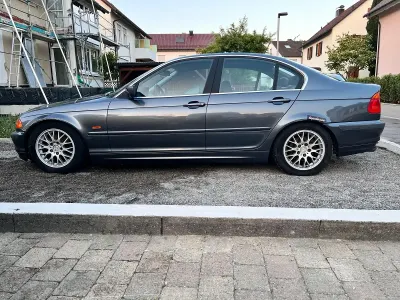 Gebraucht BMW 323 170 PS (125 kW) 1999 Grau Limousine