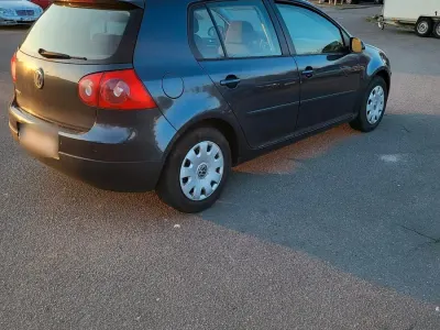 Gebraucht VW Golf V 105 PS (77 kW) 2007 Blau Limousine