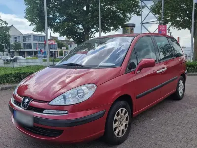 Gebraucht Peugeot 807 141 PS (103 kW) 2003 Rot Van / Kleinbus