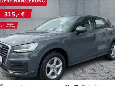 Gebraucht Audi Q2 Basis 150 PS (110 kW) 2020 Grau SUV