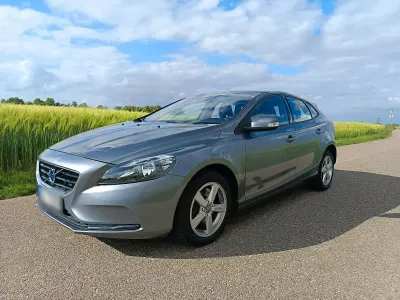 Gebraucht Volvo V40 150 PS (110 kW) 2015 Grau Limousine
