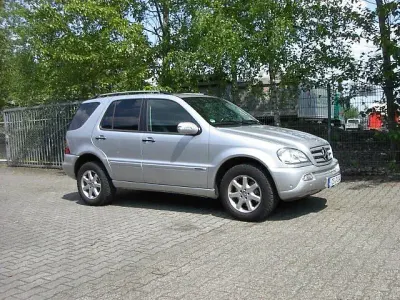 Gebraucht Mercedes ML270 Edition 163 PS (119 kW) 2005 Silber SUV