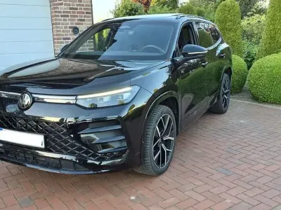 Gebraucht VW Tayron R-line 193 PS (141 kW) 2025 Schwarz SUV