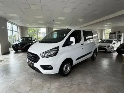 Gebraucht Ford Transit Custom 131 PS (96 kW) 2018 Frozen white Van / Kleinbus
