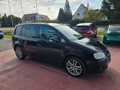 Schwarz Gebraucht 2006 VW Touran Highline Van / Kleinbus | 799 € (Superpreis)