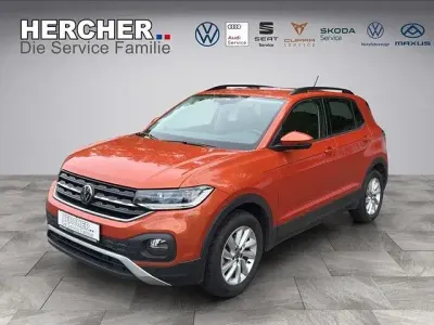 Używany VW T-Cross Life 110 KM (80 kW) 2023 Pomarańczowy SUV