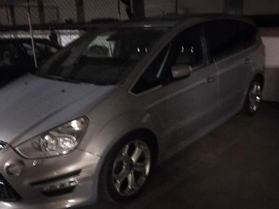 Gebraucht Ford S-MAX Titanium 163 PS (119 kW) 2013 Silber Van / Kleinbus