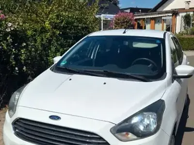 Gebraucht Ford Ka Cool & Sound Edition 86 PS (63 kW) 2017 Weiß Limousine