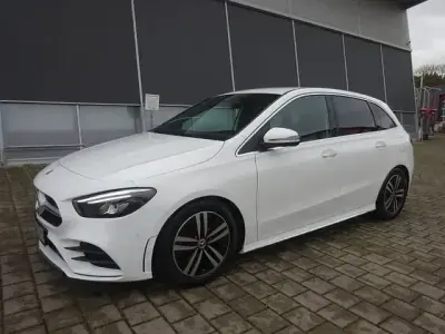 Gebraucht Mercedes B180 AMG line 136 PS (100 kW) 2020 Weiß Kleinwagen