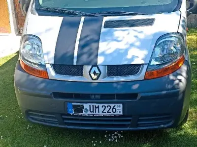 Gebraucht Renault Trafic 101 PS (74 kW) 2004 Grau Van / Kleinbus