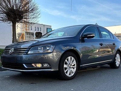 Gebraucht VW Passat 122 PS (89 kW) 2014 Grau Limousine