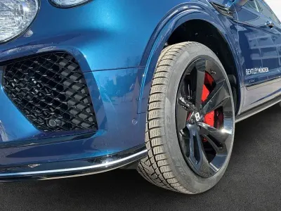 Begagnad Bentley Bentayga 650 HK (478 kW) 2026 Blå SUV