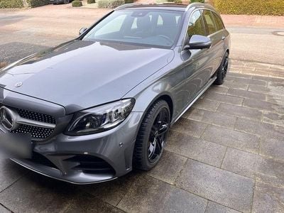 Gebraucht Mercedes C300 245 PS (180 kW) 2019 Grau Kombi