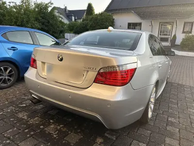 Gebraucht BMW 530 M Sport 272 PS (200 kW) 2009 Silber Limousine