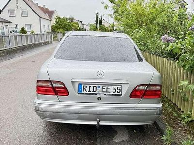 Mercedes E220