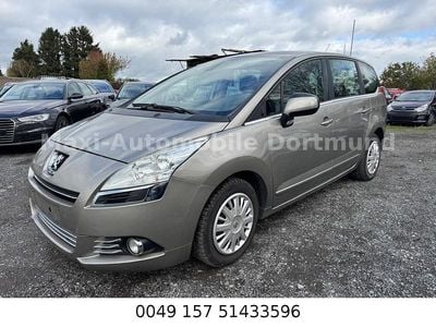 Usata Peugeot 5008 Active 111 CV (81 kW) 2013 Grigio Monovolume