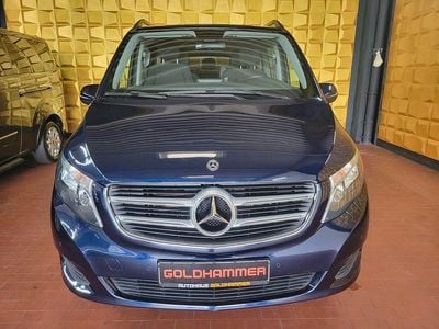 Gebraucht Mercedes V220 163 PS (119 kW) 2018 Blau Van / Kleinbus