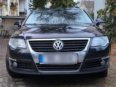 Schwarz Gebraucht 2010 VW Passat Basis Kombi | 2.100 € (Superpreis)