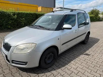 Używany Skoda Roomster 86 KM (63 kW) 2007 Srebrny Minivan