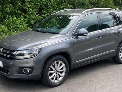Gebraucht VW Tiguan Sportline 150 PS (110 kW) 2015 Grau SUV