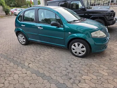 Gebraucht Citroën C3 73 PS (53 kW) 2003 Grün Kleinwagen