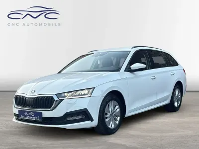 Gebraucht Skoda Octavia Ambition 150 PS (110 kW) 2022 Weiß Kombi