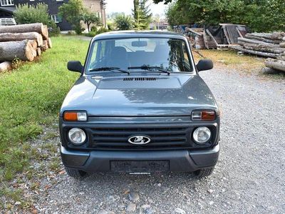 Lada Urban