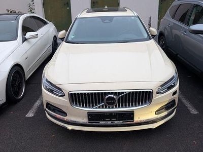 Gebraucht Volvo V90 197 PS (144 kW) 2023 Grau Kombi