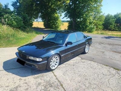 BMW 740