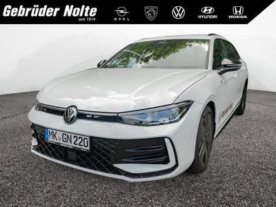 Gebraucht VW Passat R-line 150 PS (110 kW) 2025 Weiss / pure white Limousine