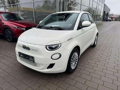 Second-hand Fiat 500e Basis 86 kW (118 CP) 2023 Alb Berlinǎ