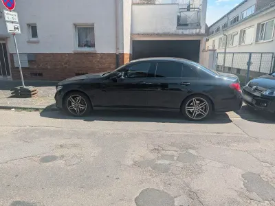 Gebraucht Mercedes E400 340 PS (250 kW) 2018 Schwarz Limousine