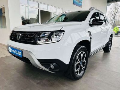 gebraucht Dacia Duster 1.3 TCE Celebration 4WD Navi SHZG AHK Kam