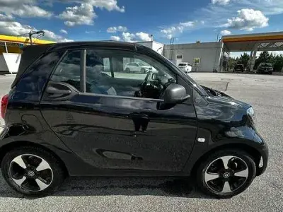 Gebraucht Smart ForTwo Coupé Passion 60 kW (82 PS) 2020 Schwarz Cabrio