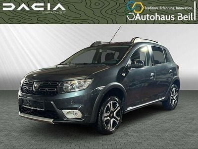Gebraucht Dacia Sandero Celebration 90 PS (66 kW) 2018 Grau Kleinwagen
