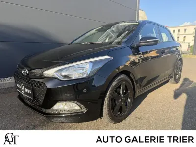 Gebraucht Hyundai i20 Pure 84 PS (61 kW) 2017 Other Limousine