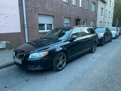 Gebraucht Volvo V70 163 PS (119 kW) 2013 Schwarz Kombi