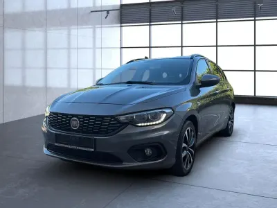 Gebraucht Fiat Tipo Lounge 120 PS (88 kW) 2019 Grau Limousine