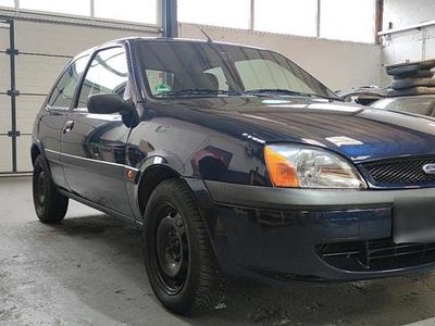 Gebraucht Ford Fiesta 60 PS (44 kW) 2002 Blau Kleinwagen
