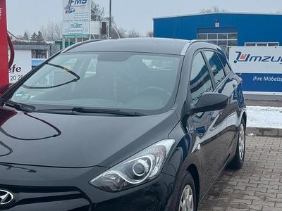 Gebraucht Hyundai i30 90 PS (66 kW) 2013 Schwarz Kombi