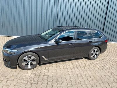Gebraucht BMW 520 190 PS (139 kW) 2021 Grau Kombi