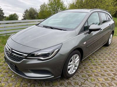gebraucht Opel Astra Sports Tourer 1.6 CDTi | Navi | PDC | AHK abnehmb.