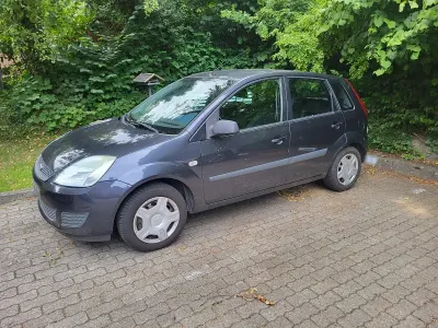 Gebraucht Ford Fiesta 69 PS (50 kW) 2006 Grau Kleinwagen