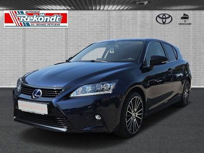 Lexus CT200h