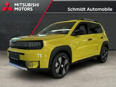Nuova Fiat Grande Panda La Prima 110 CV (80 kW) 2026 Giallo Utilitaria