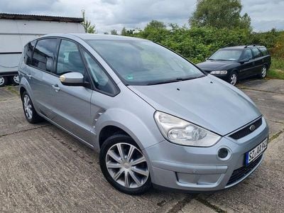 Gebraucht Ford S-MAX Titanium 140 PS (102 kW) 2006 Silber Van / Kleinbus