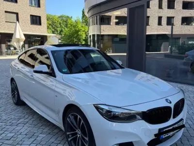 Gebraucht BMW 330 Gran Turismo Sport Line 258 PS (189 kW) 2017 Weiß Limousine