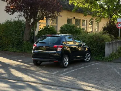 Gebraucht Citroën C3 82 PS (60 kW) 2016 Schwarz Kleinwagen