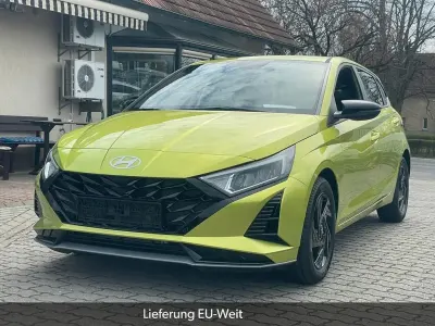 Neu Hyundai i20 Blackline 90 PS (66 kW) 2026 Gelb Kleinwagen